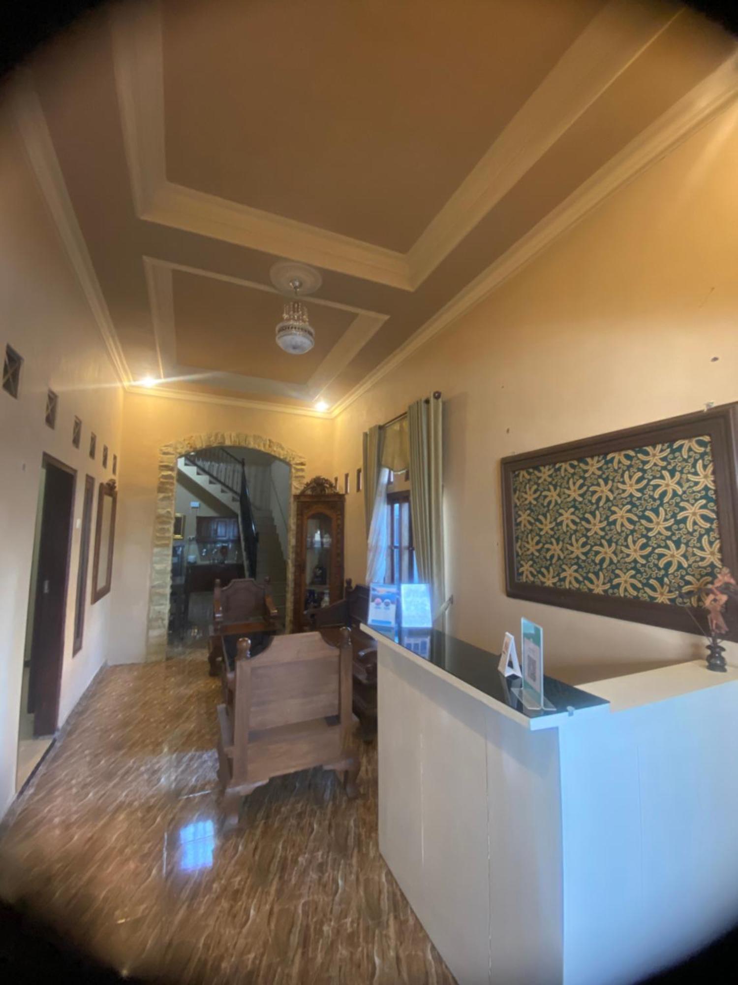 Good Feeling Banyuwangi Hostel Бануванги Екстериор снимка