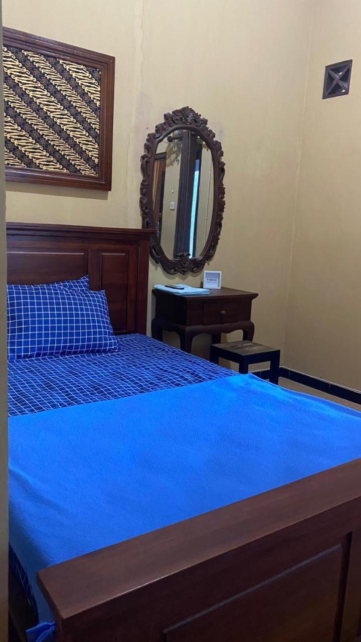 Good Feeling Banyuwangi Hostel Бануванги Екстериор снимка
