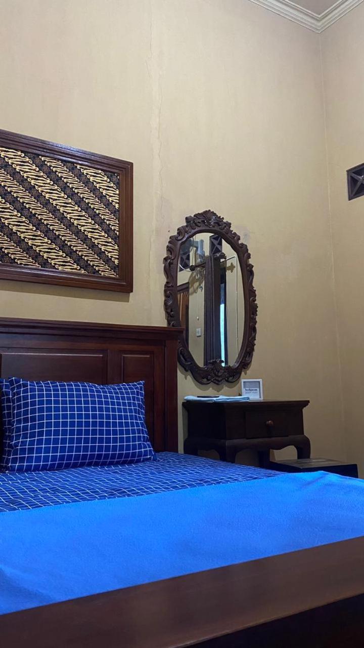 Good Feeling Banyuwangi Hostel Бануванги Екстериор снимка