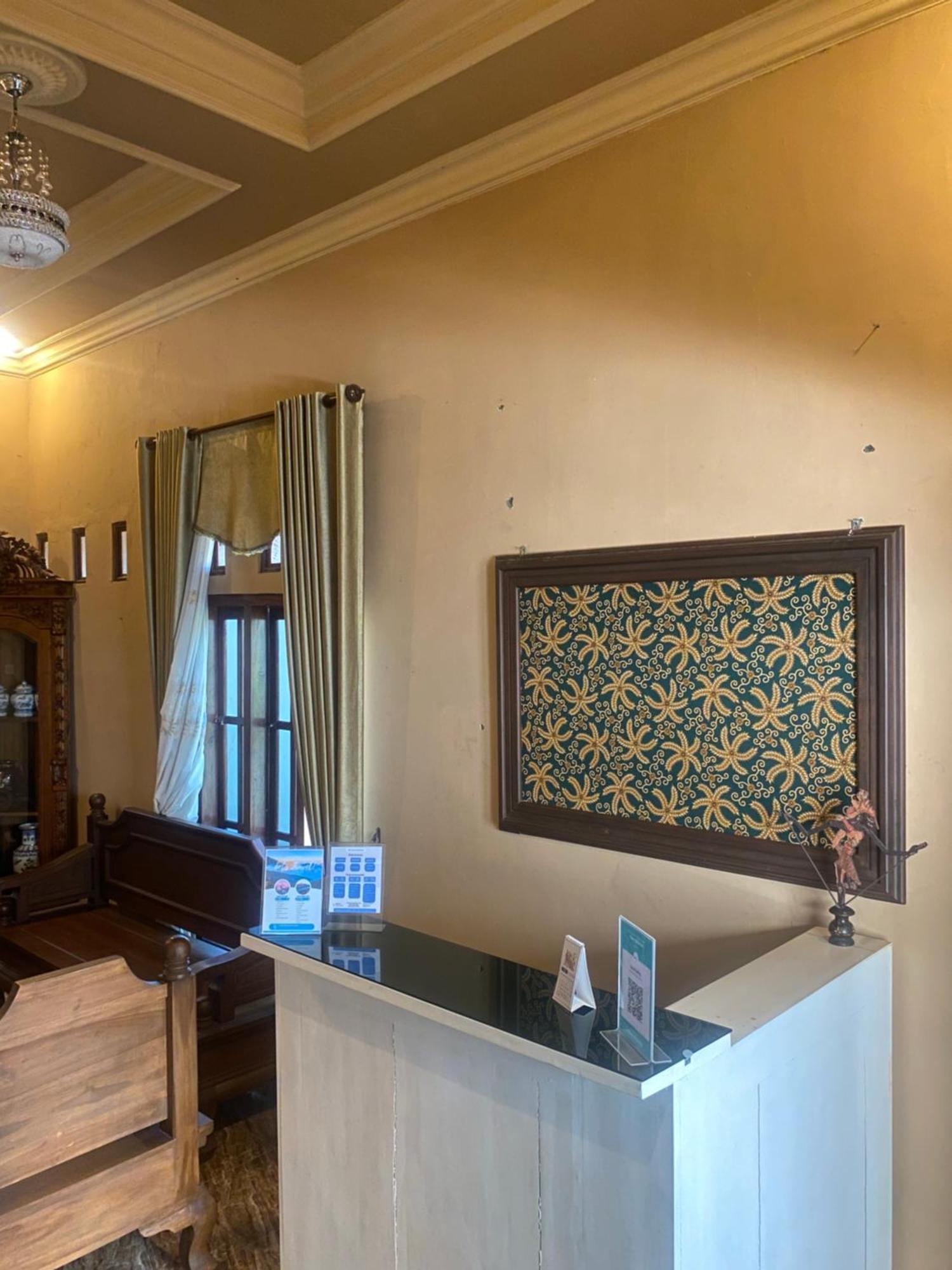 Good Feeling Banyuwangi Hostel Бануванги Екстериор снимка